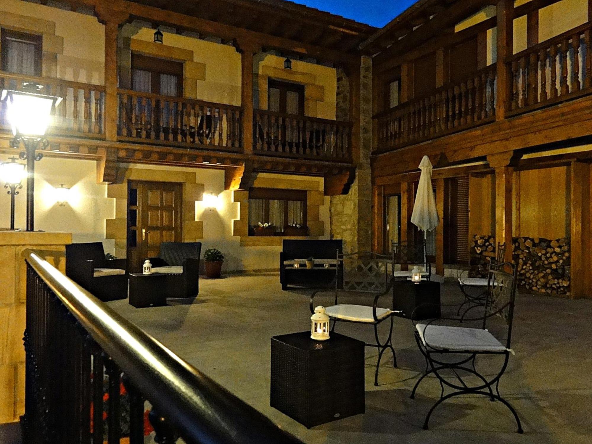 Lerones 波萨达山谷德尔奥索旅馆酒店 外观 照片
