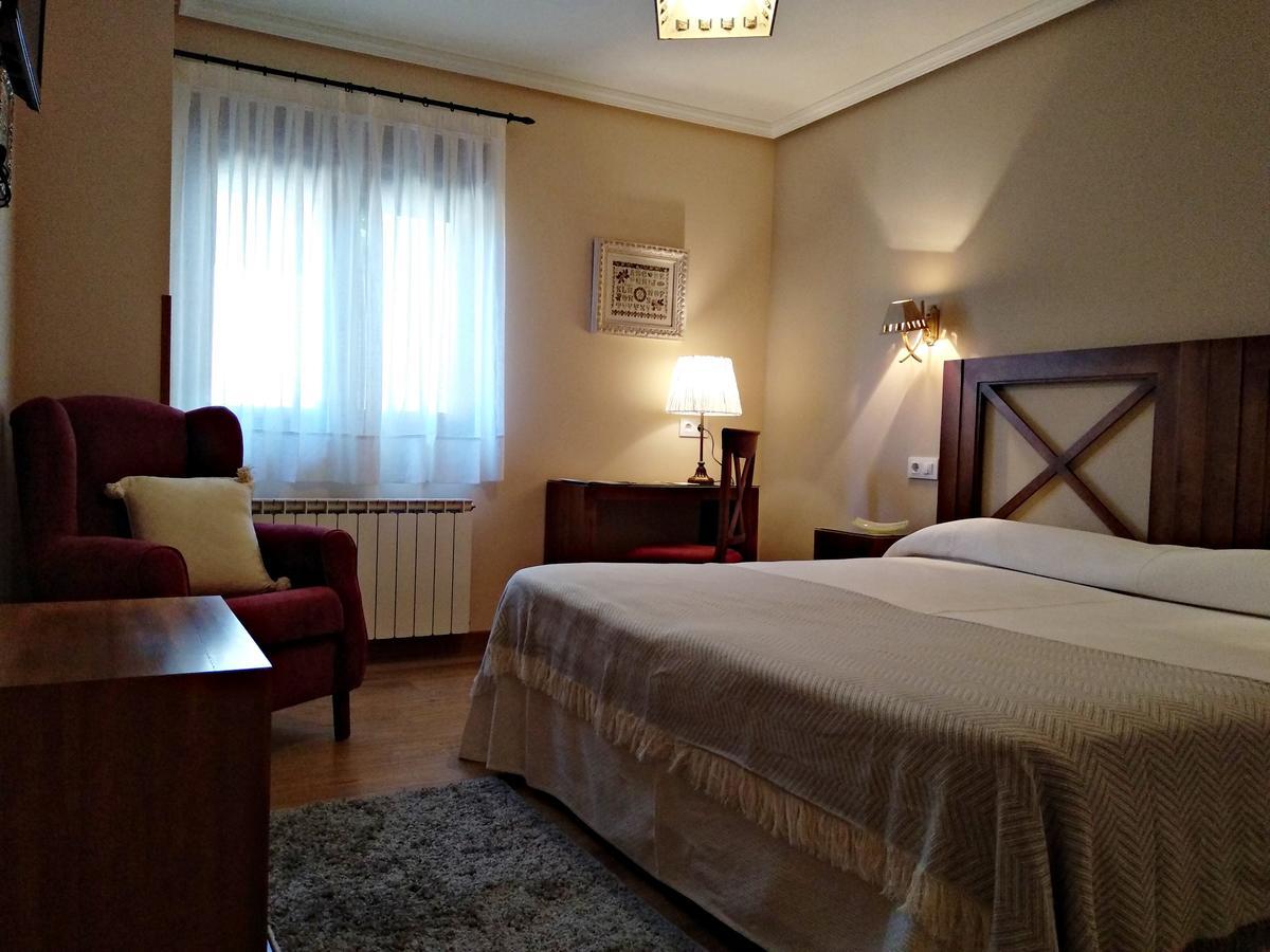 Lerones 波萨达山谷德尔奥索旅馆酒店 外观 照片